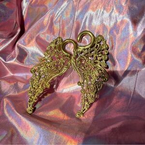 Tawapa Angel Wing Hangers 6g